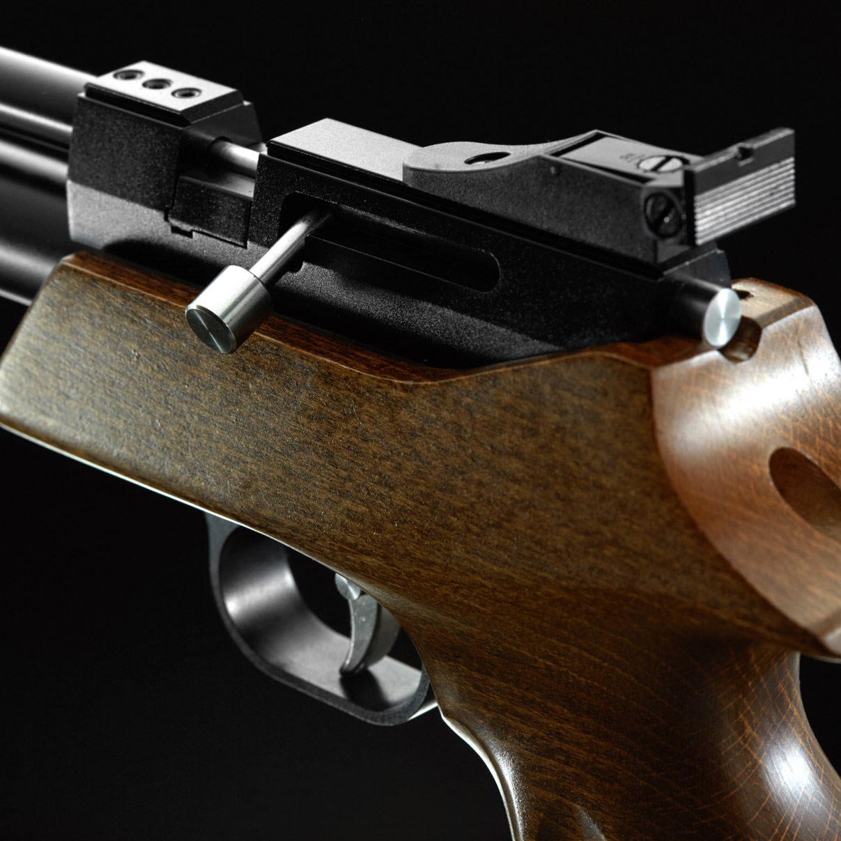 Pistola de Pressão PCP Artemis PP800R Target 5.5mm com Válvula Reguladora Ajuste Gatilho Competição - Imagem 3