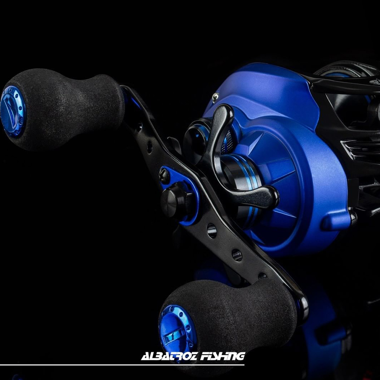 Carretilha Albatroz Coral Blue Azul Manivela Direita - Imagem 2