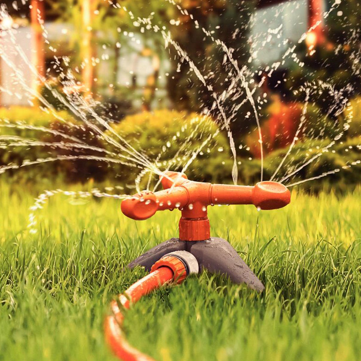 Aspersor Circular Tramontina Irrigador Com Pontalete 3 braços Rotativos Para Engate Rápido Plástico Para Jardim - Imagem 3