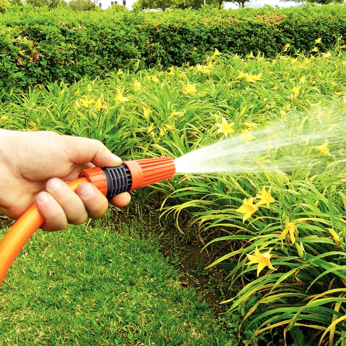 Esguicho Rosqueado Tramontina Conjunto de Irrigação com Engate Jato regulável Para Mangueira 1/2" em Plástico - Imagem 2