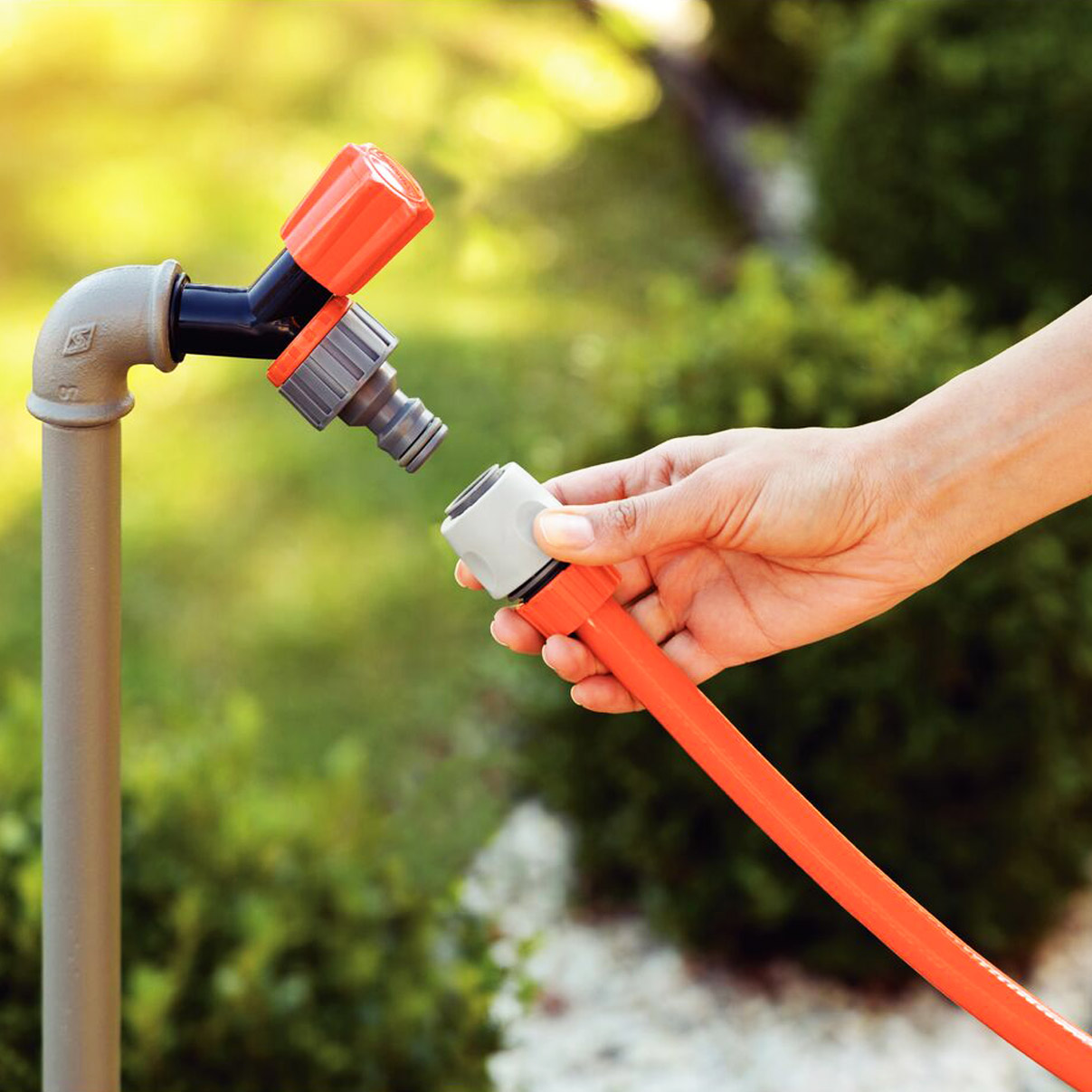 Torneira Plástica Tramontina com Redução Preto / Laranja Polipropileno Para Jardim Irrigação Lavagem - Imagem 5